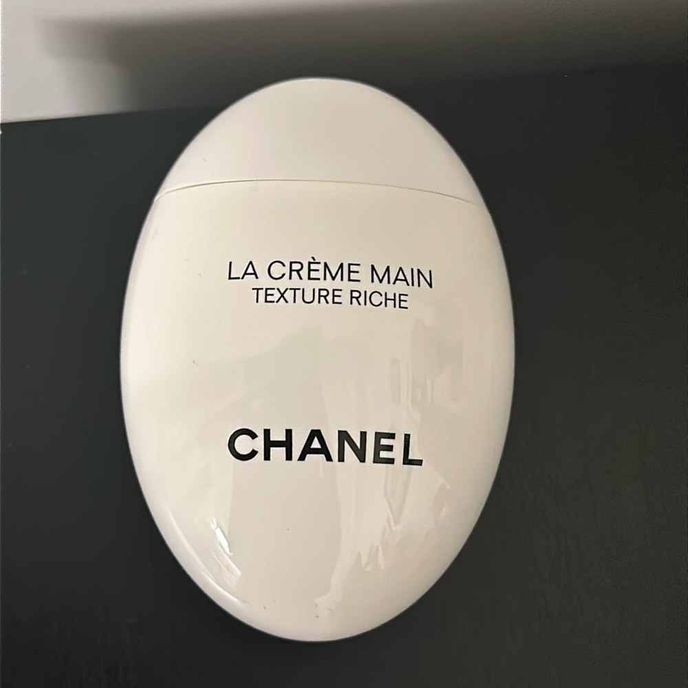 Chanel LA CRÈME MAIN TEXTURE RICHE Hand & Nail Cream